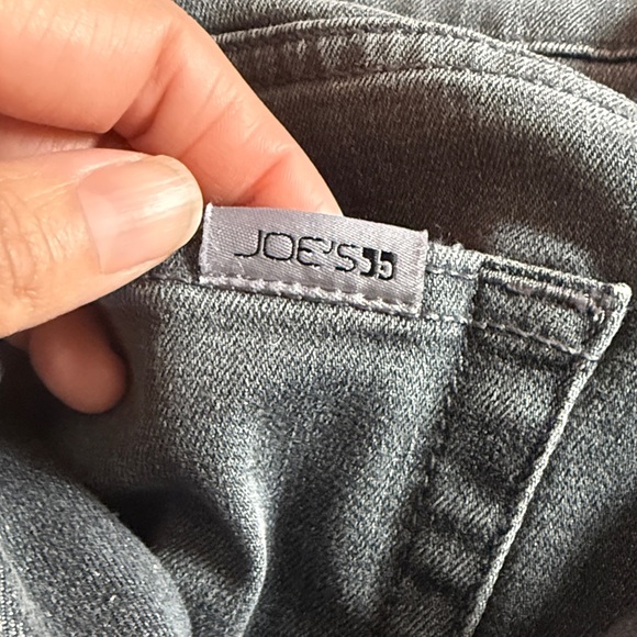 Joe's Jeans Charcoal Distressed Jeans 28 High Rise Denim - Picture 6 of 6